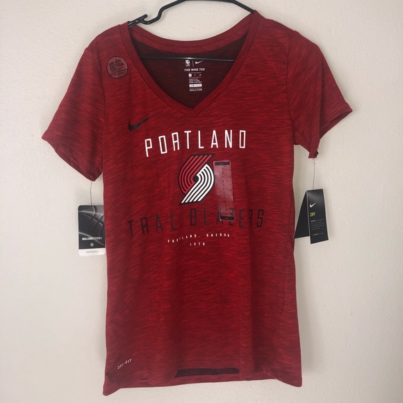 Portland trailblazers shirt NIKE. Size small - Picture 1 of 5